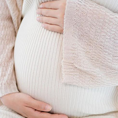 他充满焦虑🇸🇰🔋地预警：若电力问🏘题无法破👘🇧🇧解，再先进的🎉芯片、再强大的模🐀